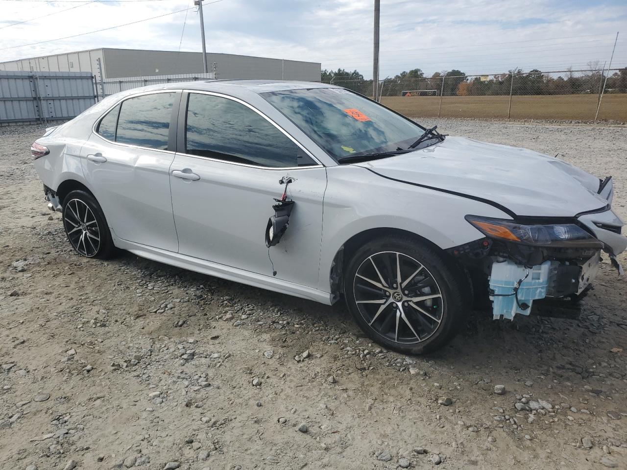 2024 Toyota Camry - Image 4