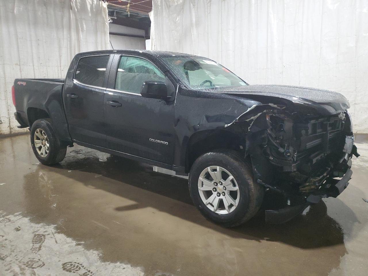 VIN 1GCGTCENXK1249477 2019 CHEVROLET COLORADO no.4