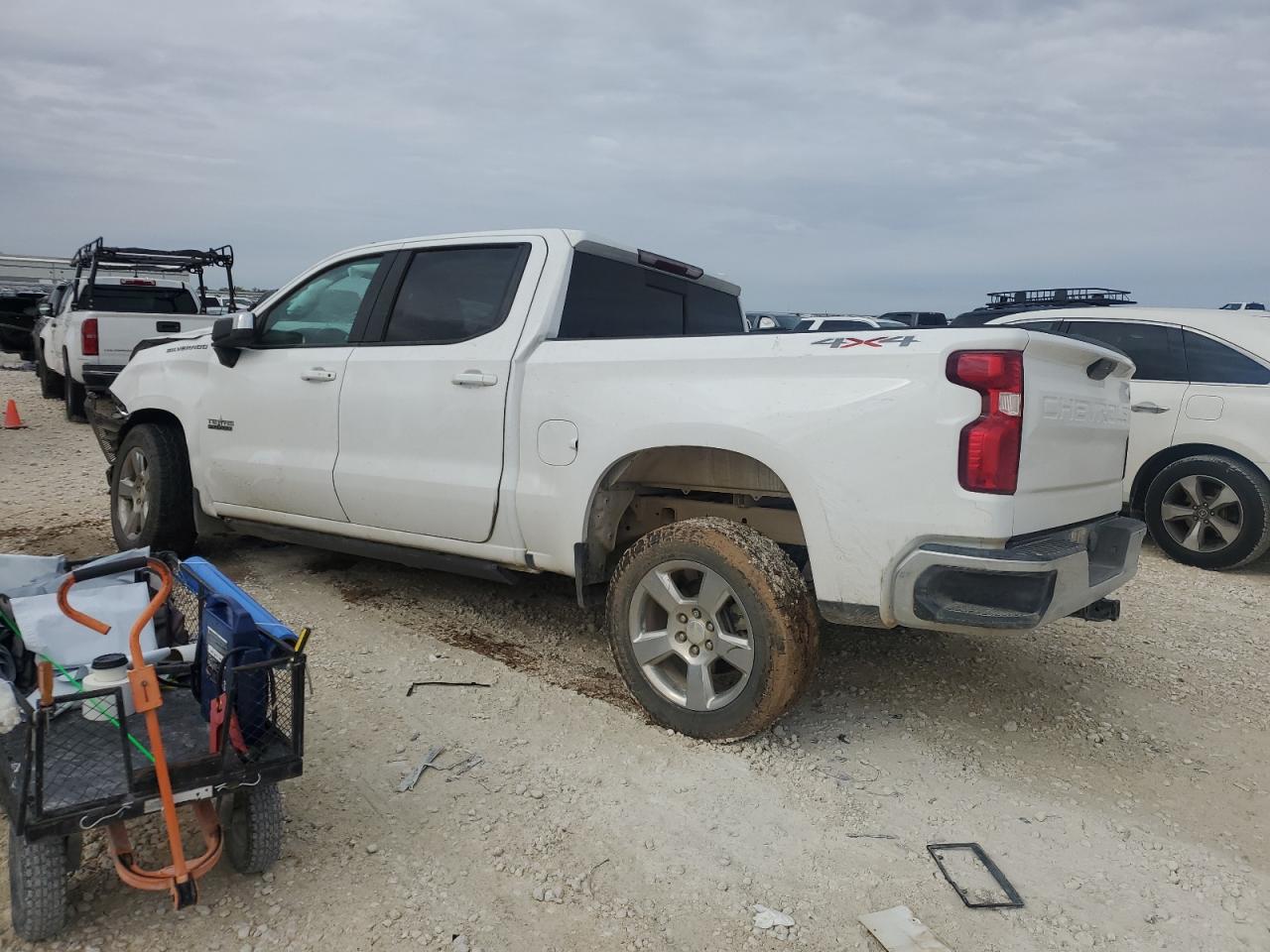 2020 Chevrolet Silverado - Image 2