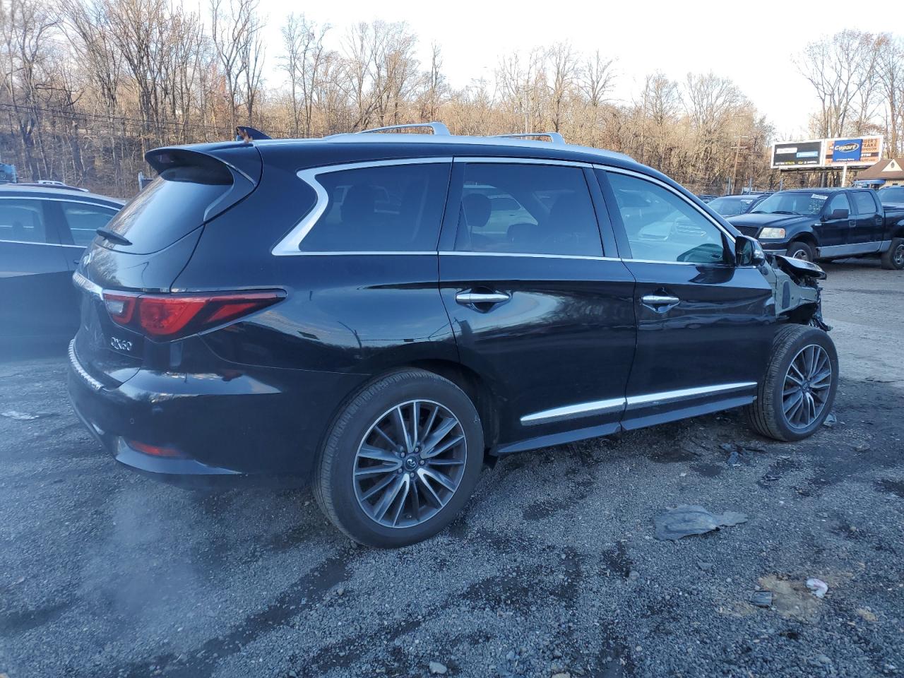 2018 Infiniti QX60 - Image 3