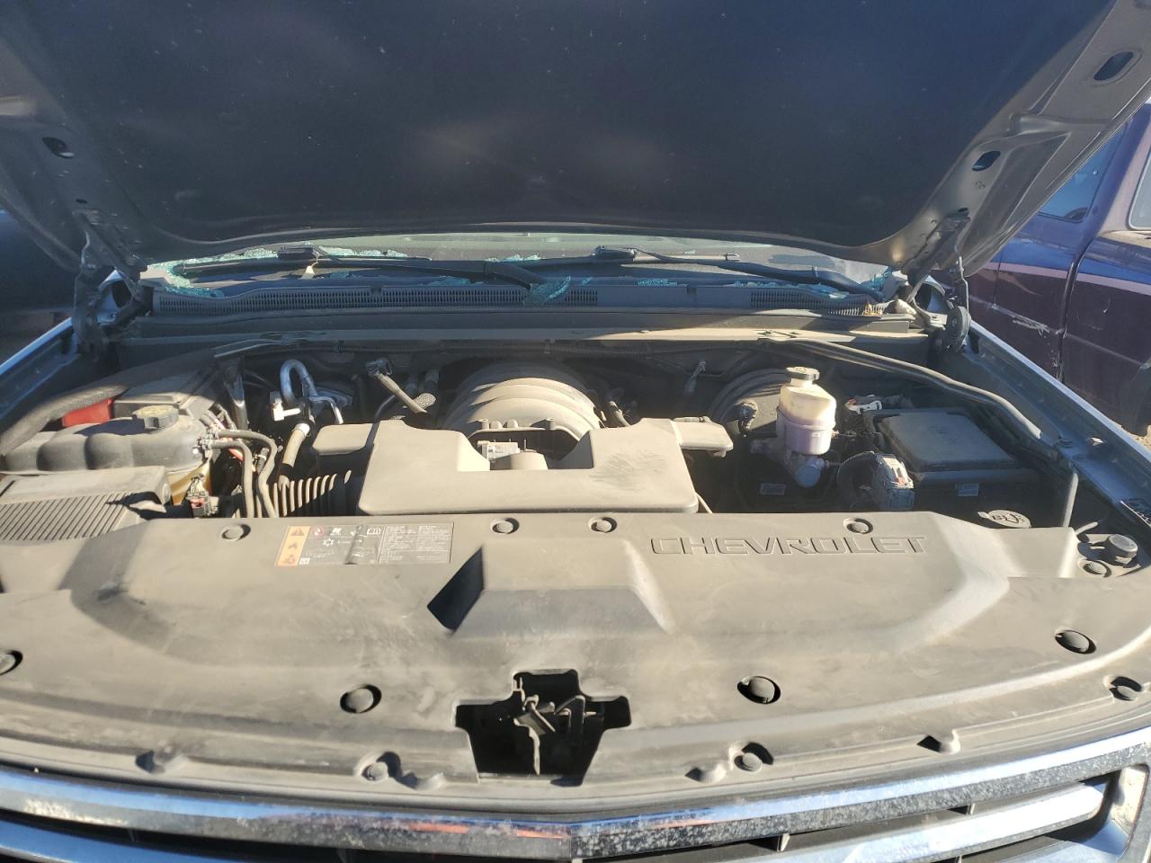 2020 Chevrolet Suburban - Image 12