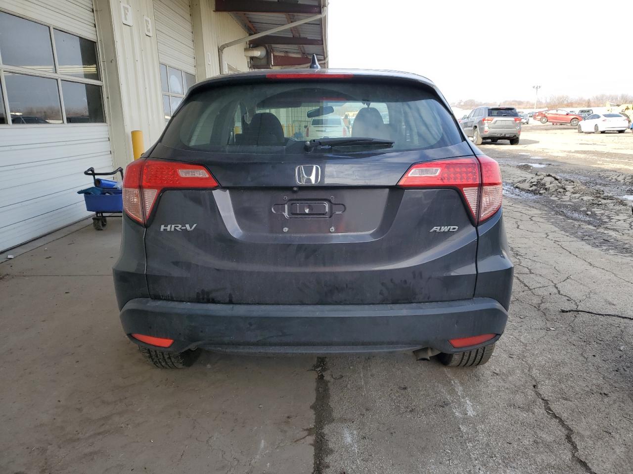2018 Honda Hr-V Lx VIN: 3CZRU6H31JG715292 Lot: 70764105