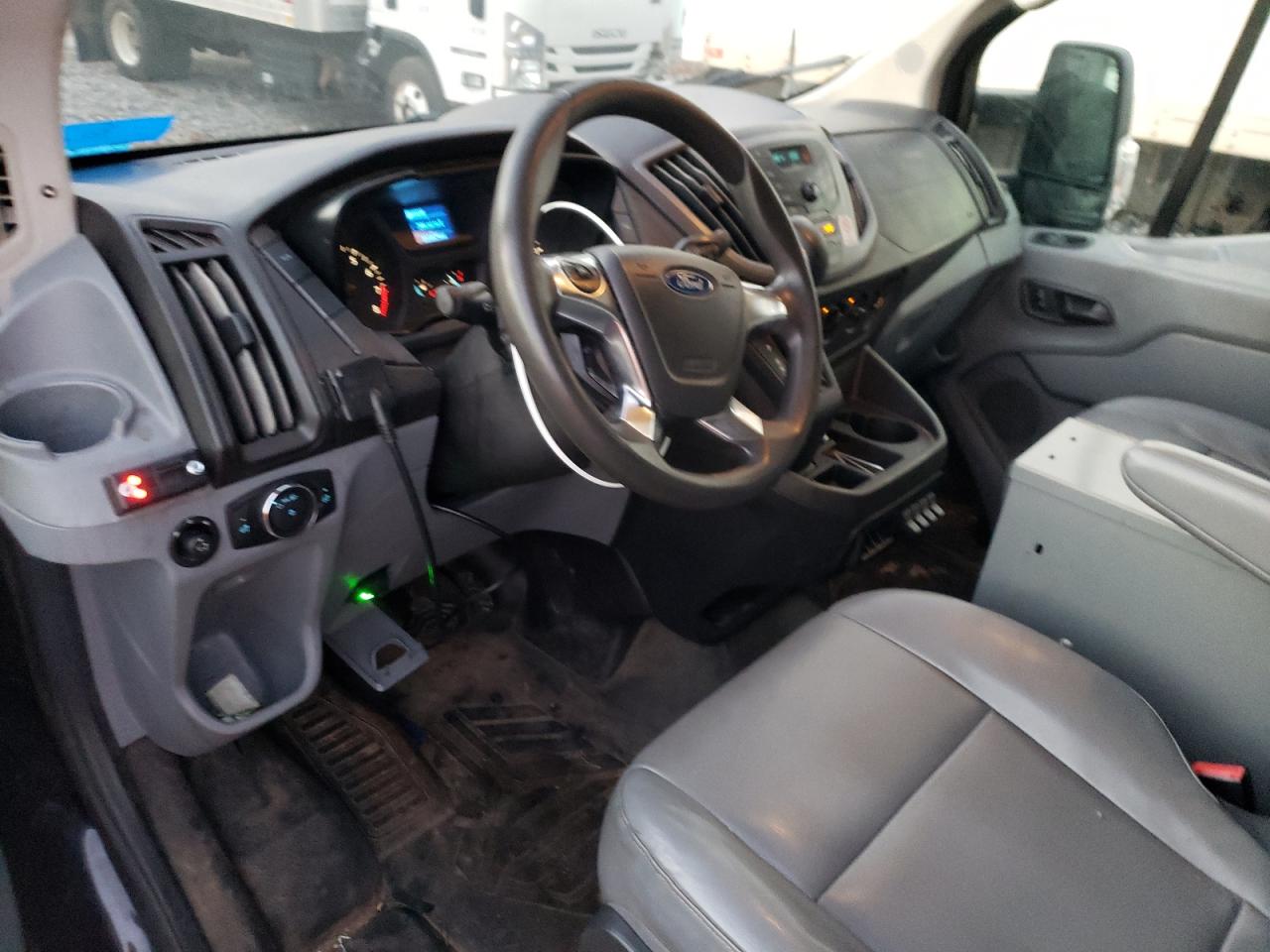 VIN 1FDBF9ZMXHKB18845 2017 FORD TRANSIT no.8