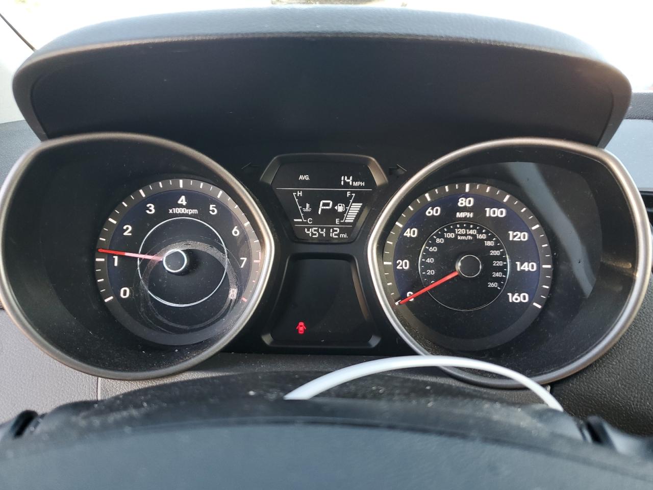 2016 Hyundai Elantra - Image 9