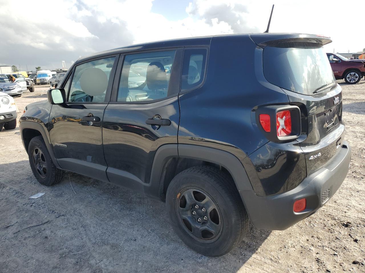 VIN ZACCJBAH2JPG69621 2018 JEEP RENEGADE no.2