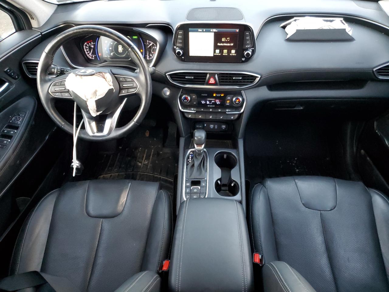 2020 Hyundai Santa Fe - Image 8