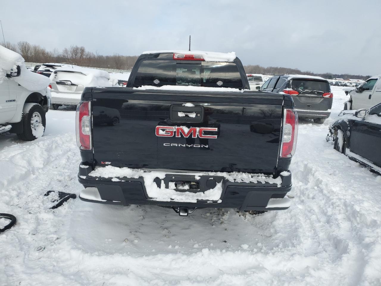 2022 GMC Canyon - Image 6