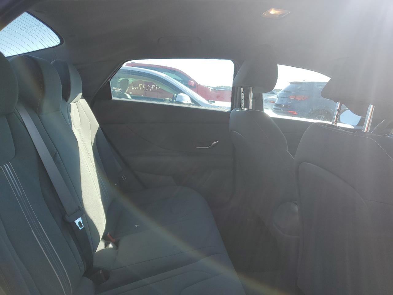 2023 Hyundai Elantra - Image 10