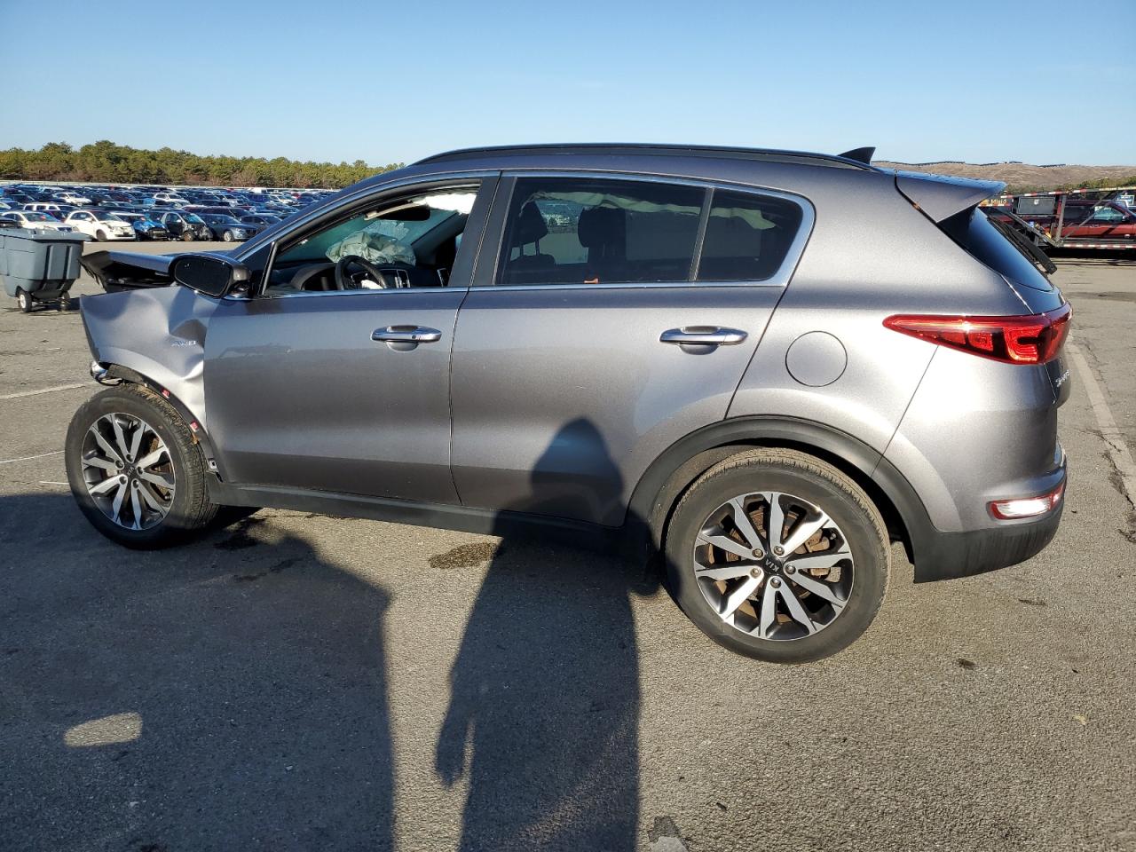 VIN KNDPNCAC0K7546995 2019 KIA SPORTAGE no.2