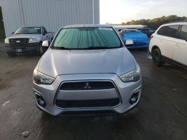  MITSUBISHI OUTLANDER 2015 Srebrny