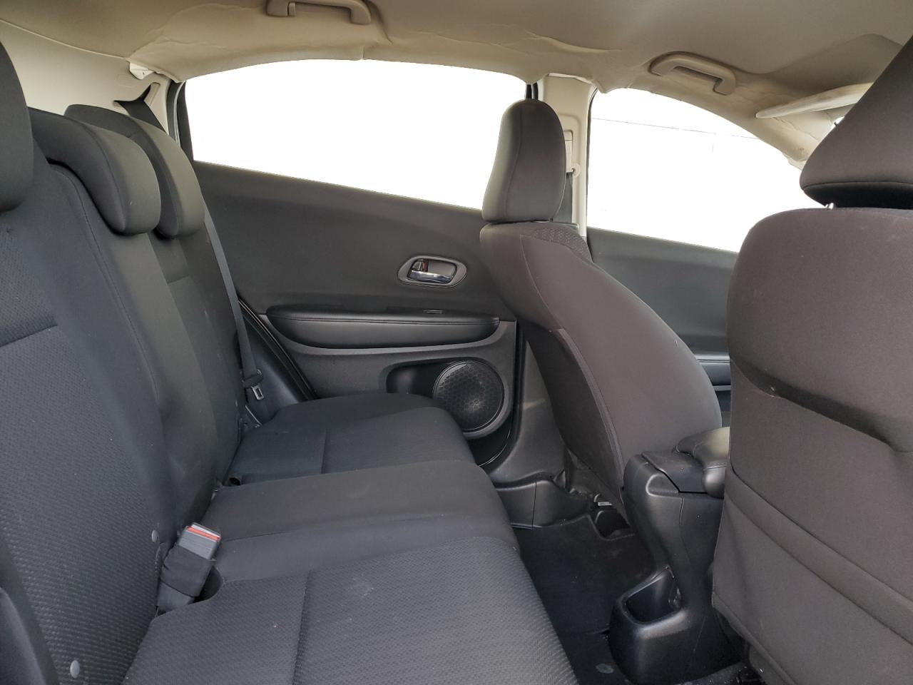 2018 Honda Hr-V Lx VIN: 3CZRU6H31JG715292 Lot: 70764105