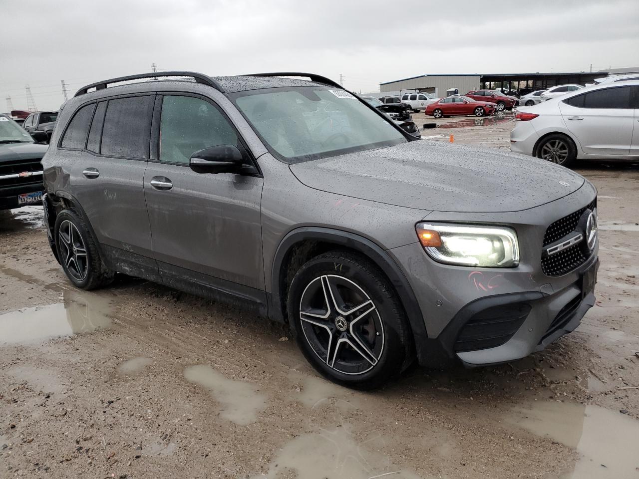 2021 Mercedes-Benz GLB - Image 4