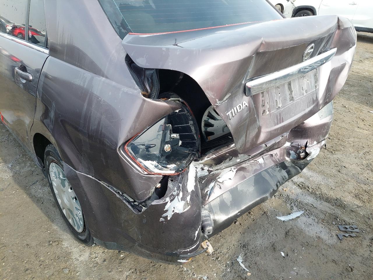 JN1CC11C29T030098 - 2009 Nissan TIIDA - #86844844