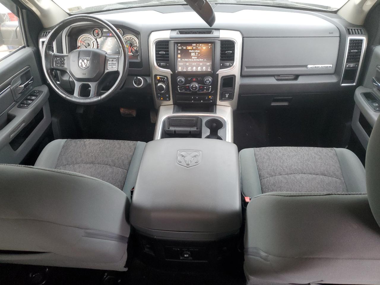 2016 RAM 1500 - Image 8