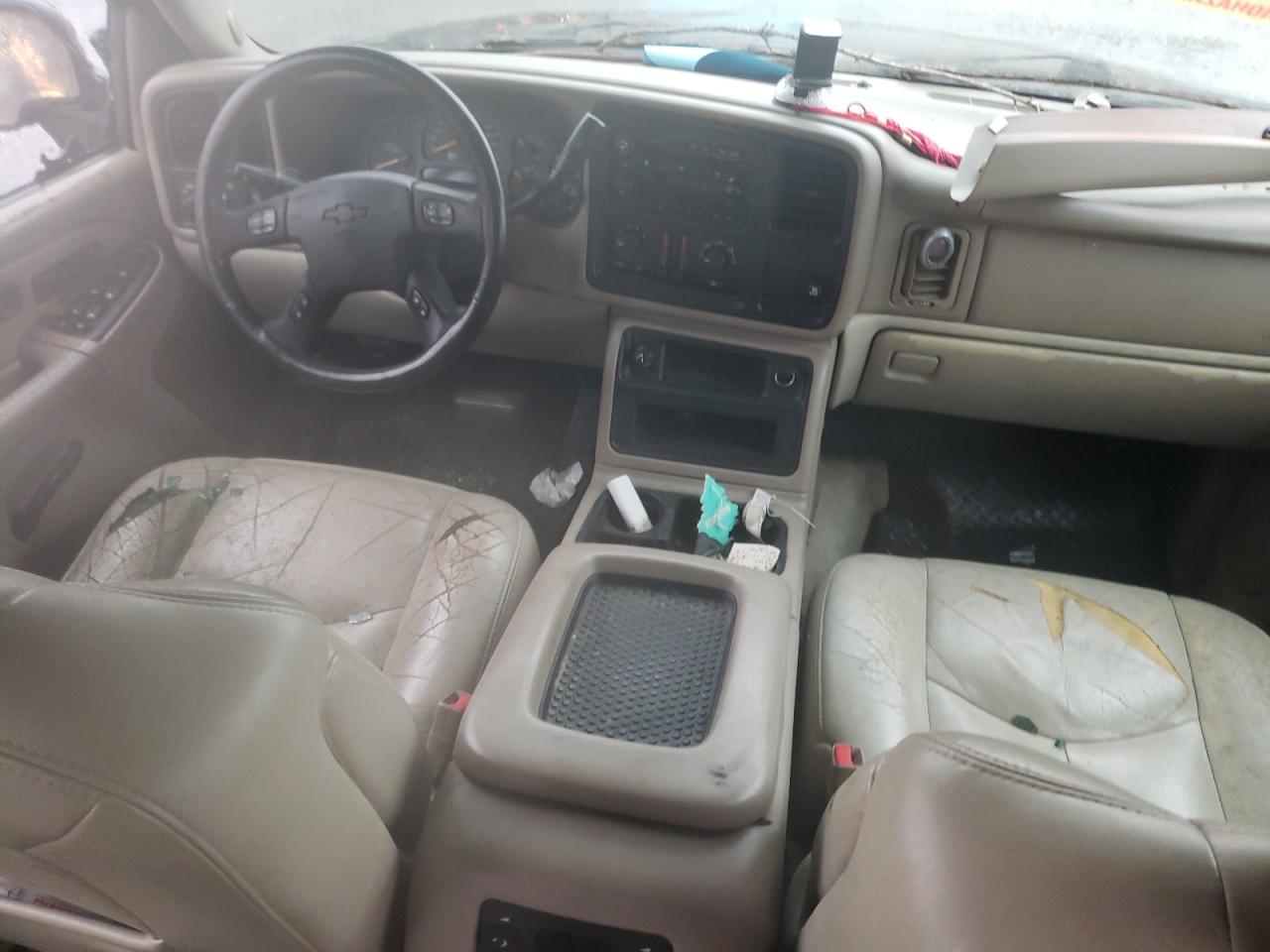 2005 Chevrolet Suburban - Image 8