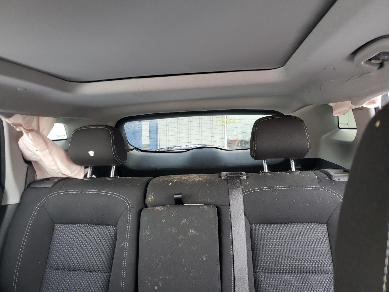 2022 GMC Terrain - Image 10