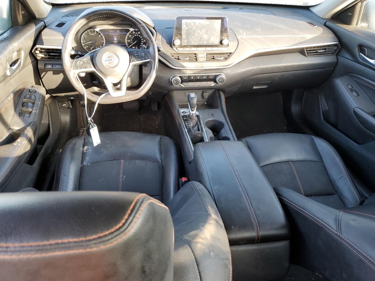 2022 Nissan Altima - Image 8