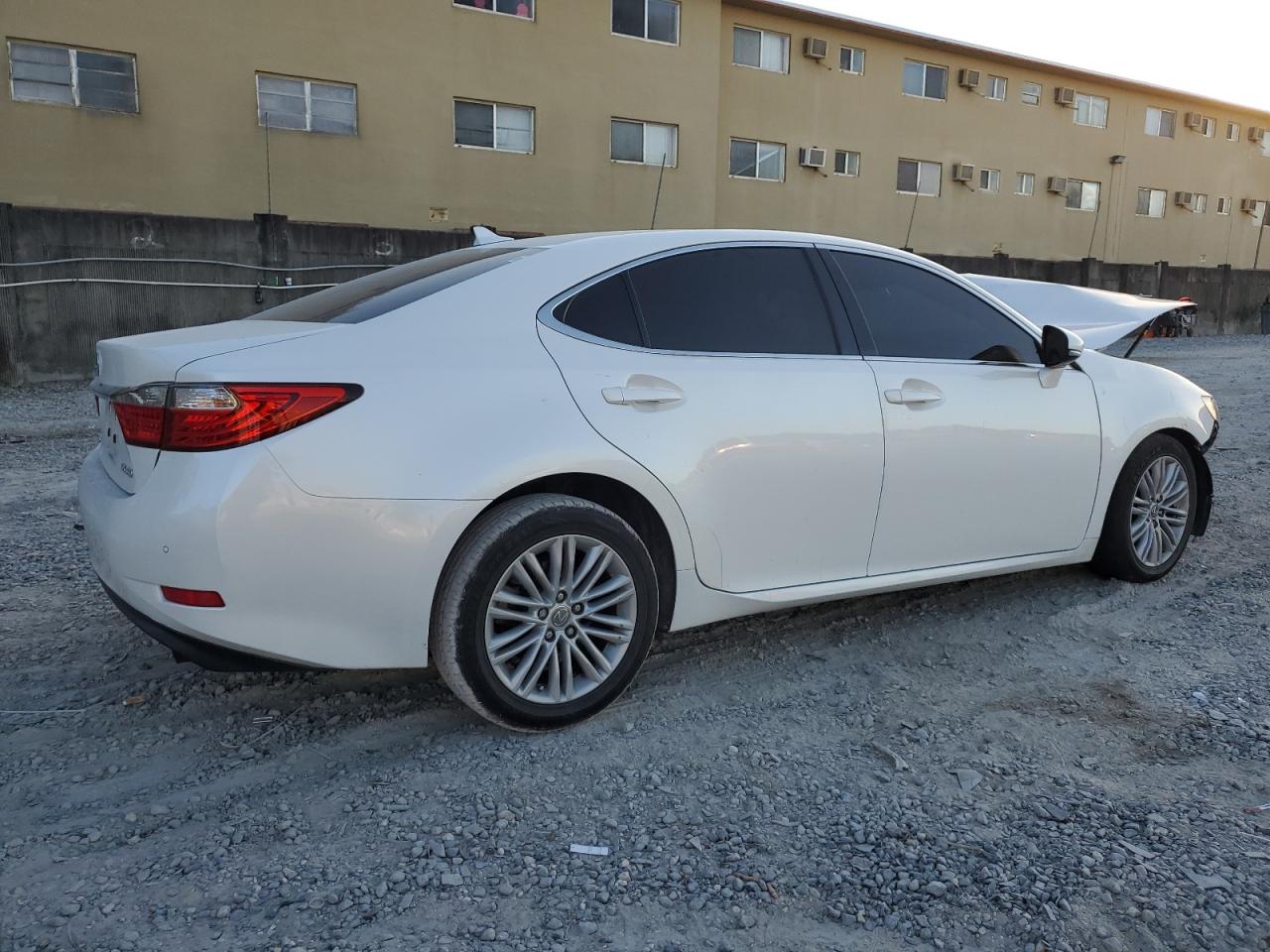 VIN JTHBK1GG3E2105394 2014 LEXUS ES350 no.3