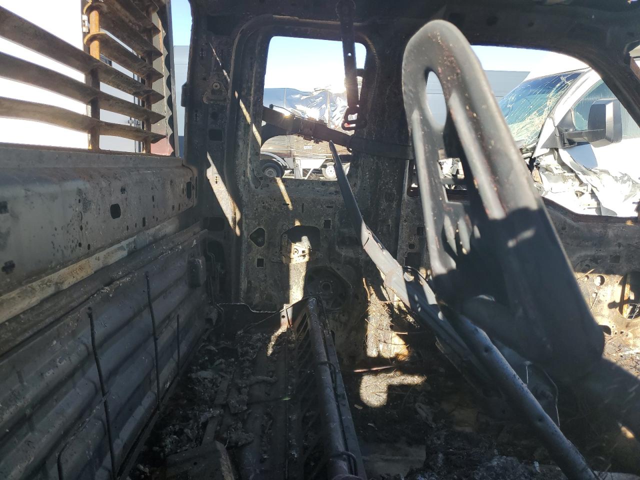 1999 Ford F350 - Image 10
