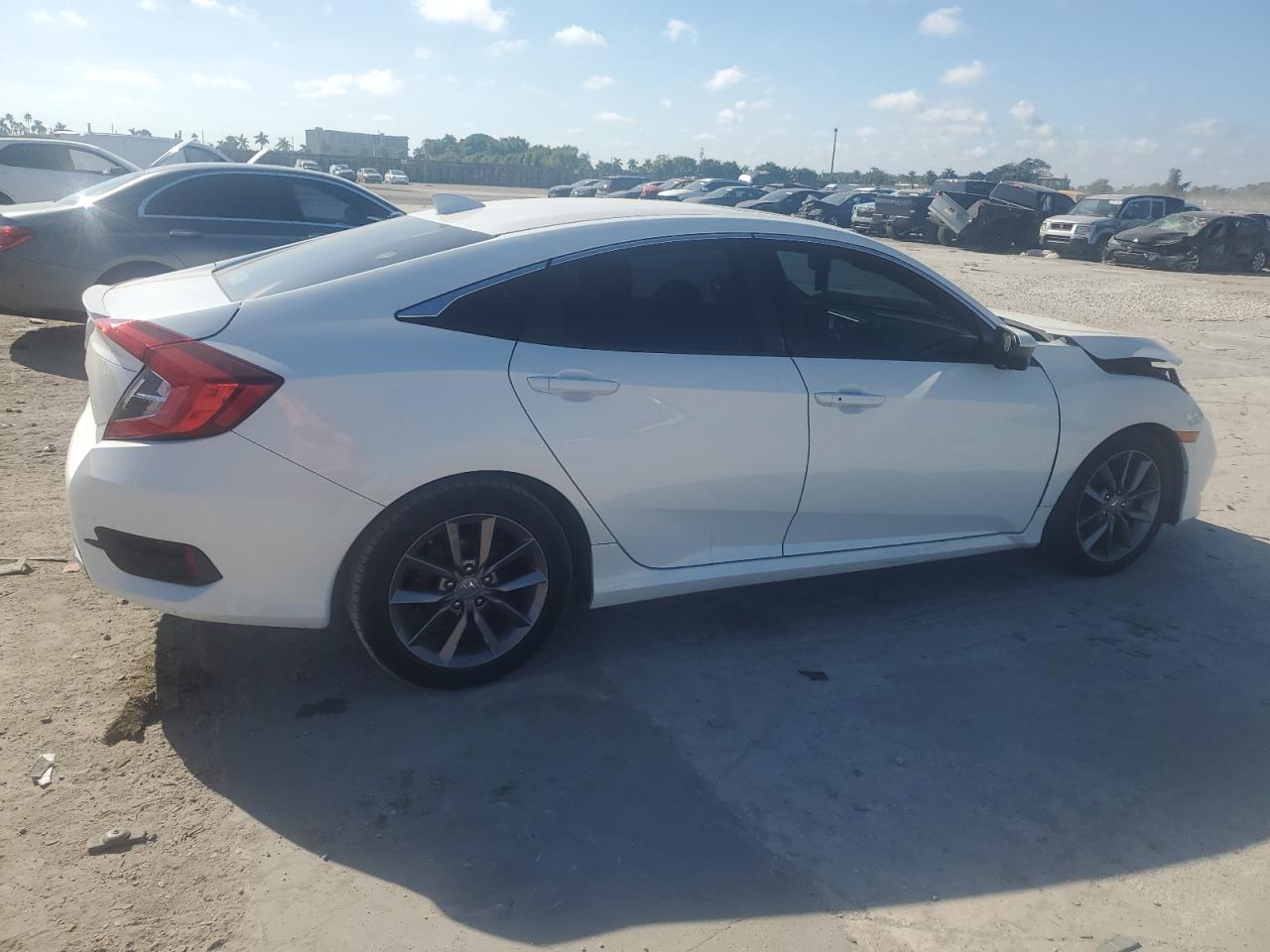 VIN 19XFC1F35KE018710 2019 HONDA CIVIC no.3