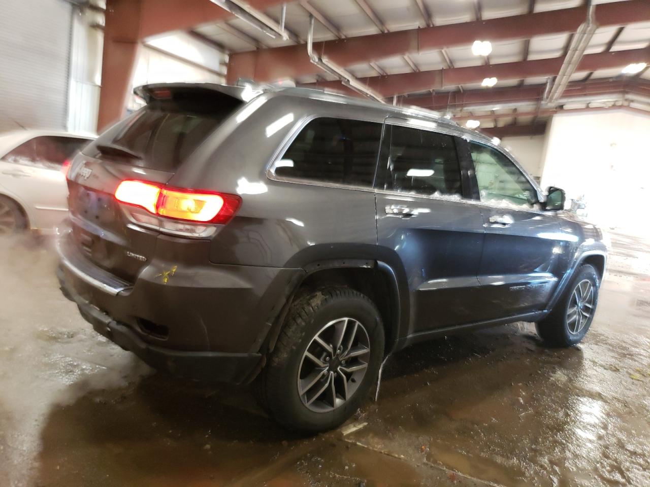 2021 Jeep Grand Cherokee - Image 3