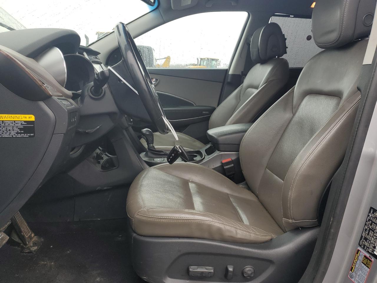 2017 Hyundai Santa Fe - Image 7