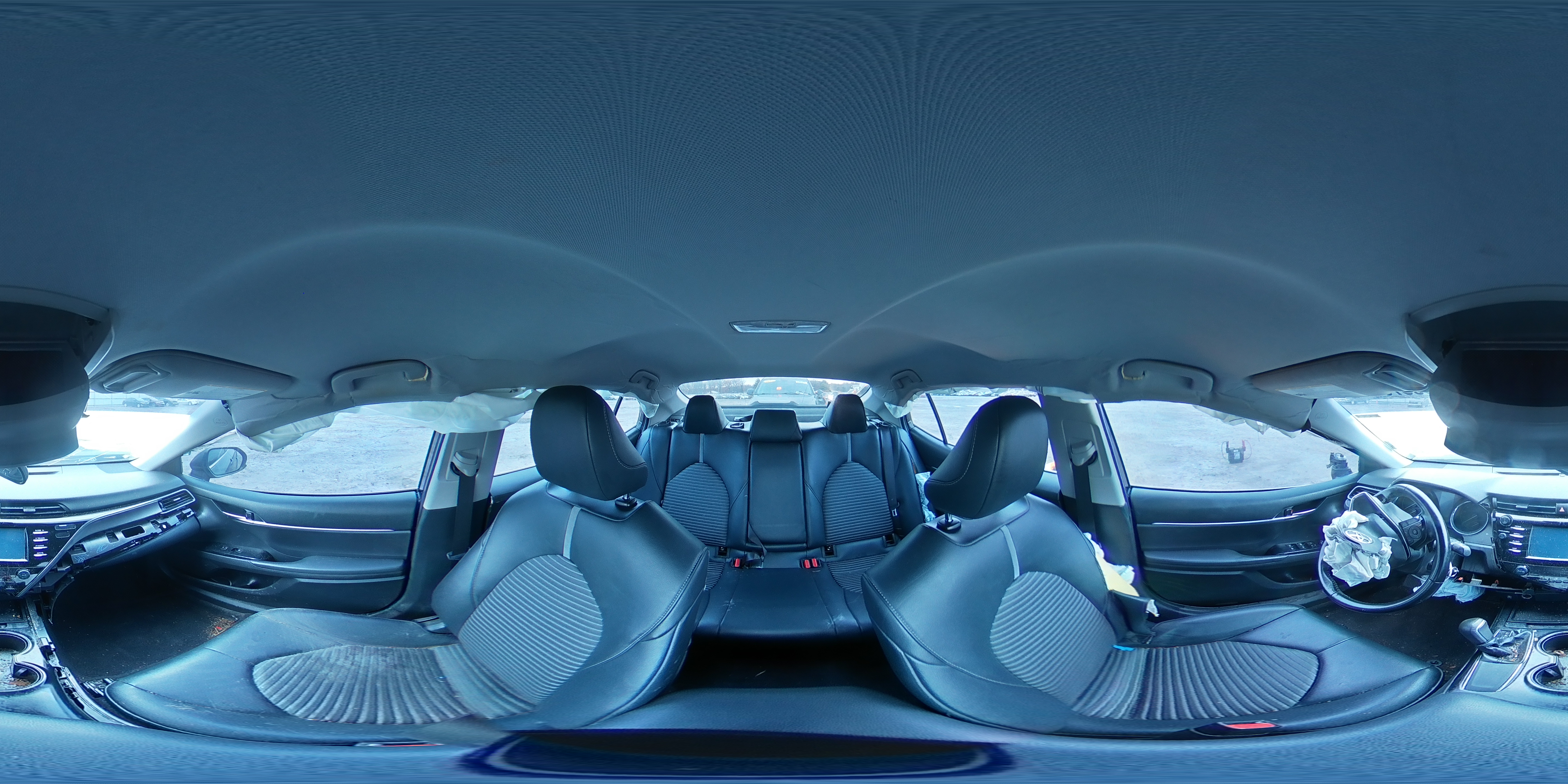 2019 Toyota Camry - Image 12