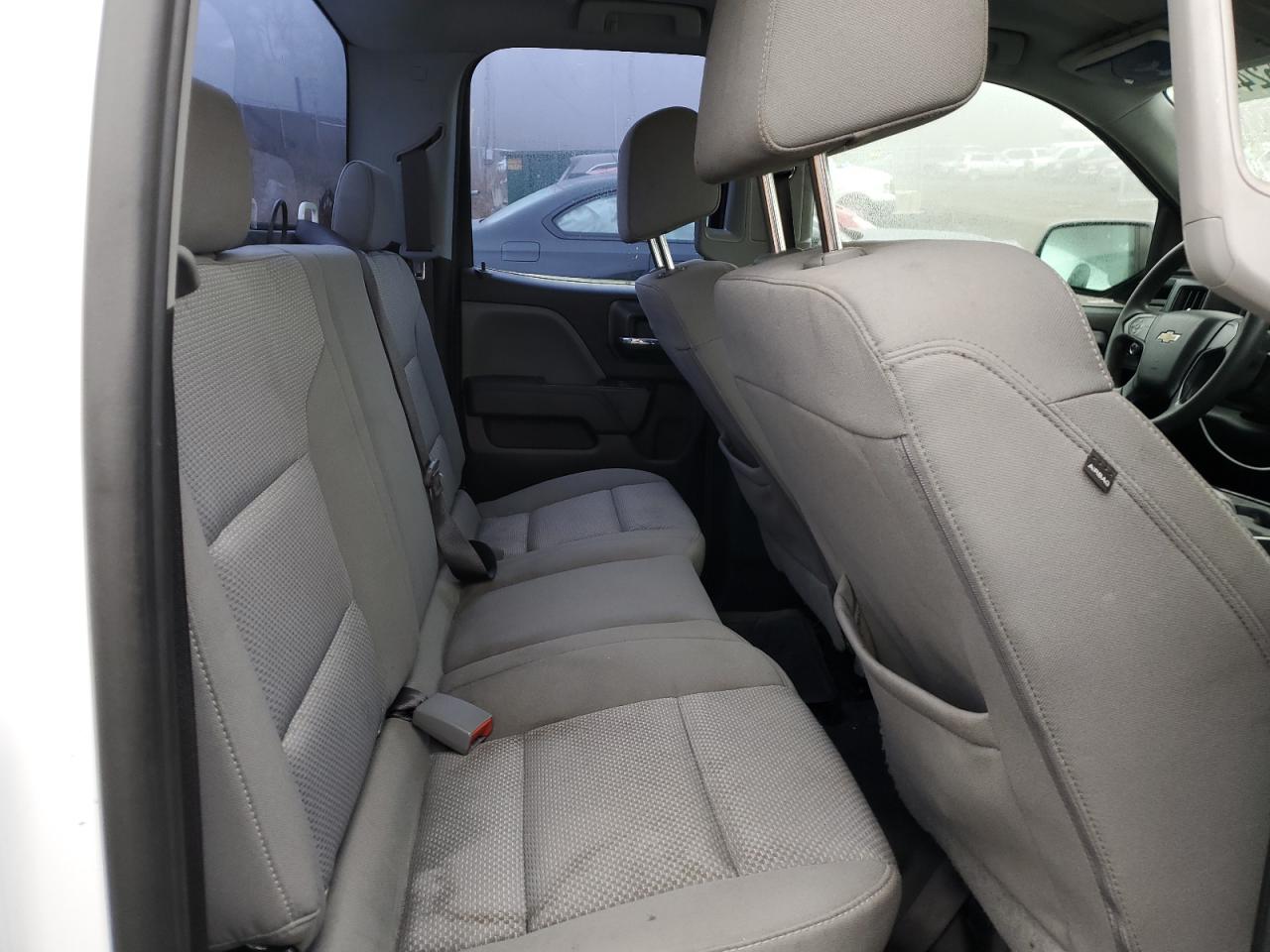 2017 Chevrolet Silverado - Image 10