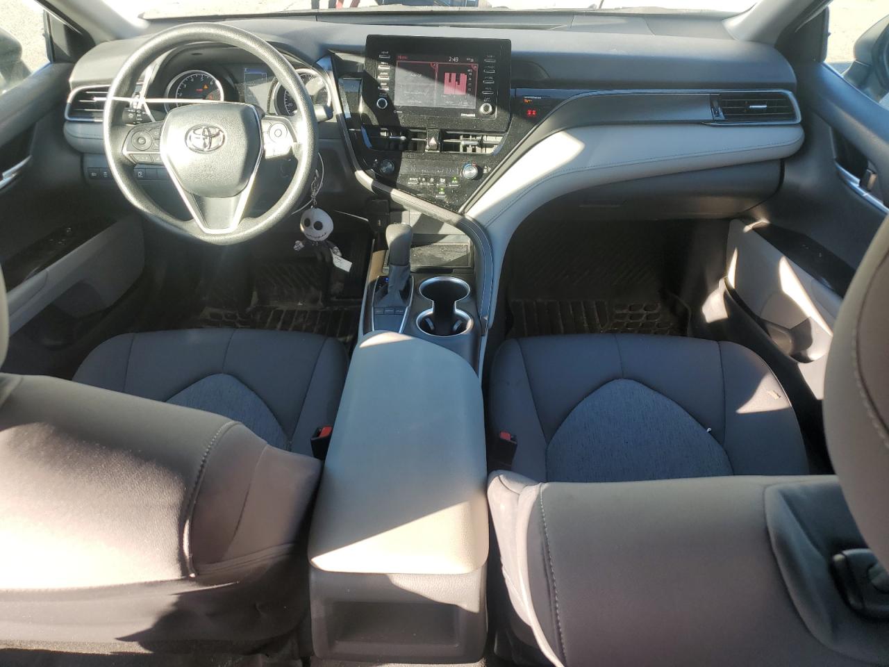 2022 Toyota Camry - Image 8
