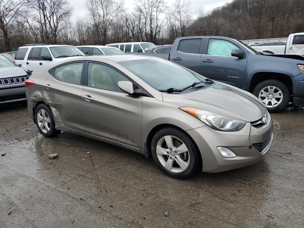 VIN 5NPDH4AE7DH328391 2013 HYUNDAI ELANTRA no.4