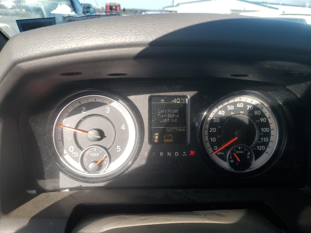 2018 RAM 3500 - Image 9