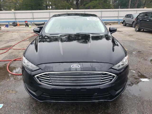  FORD FUSION 2017 Czarny