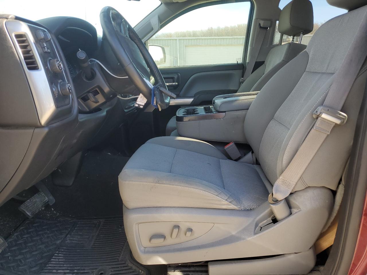 2015 Chevrolet Silverado - Image 7
