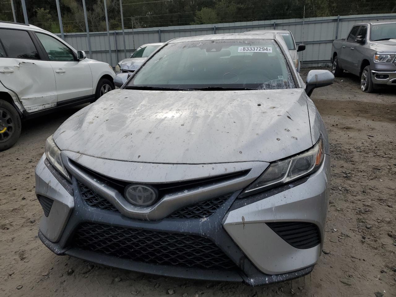 VIN 4T1B11HK1JU562349 2018 TOYOTA CAMRY no.5