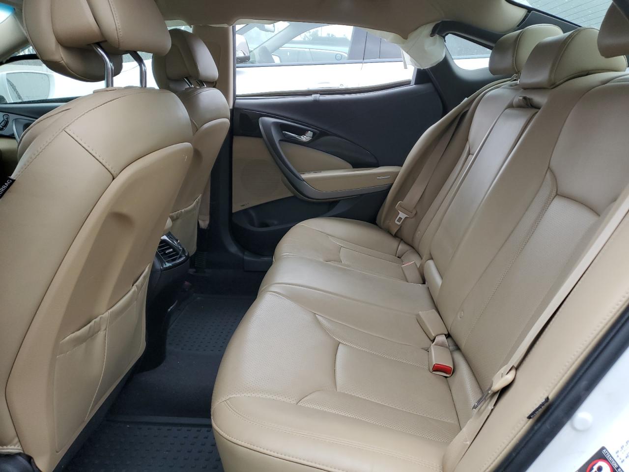 2017 Hyundai Azera - Image 10