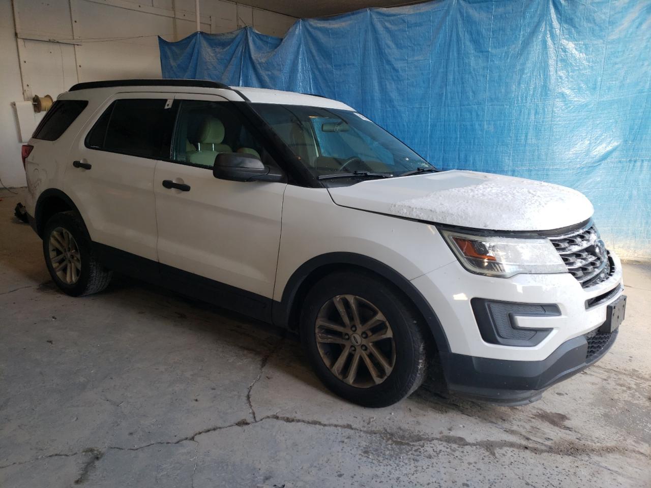 VIN 1FM5K7BH3HGA55035 2017 FORD EXPLORER no.4