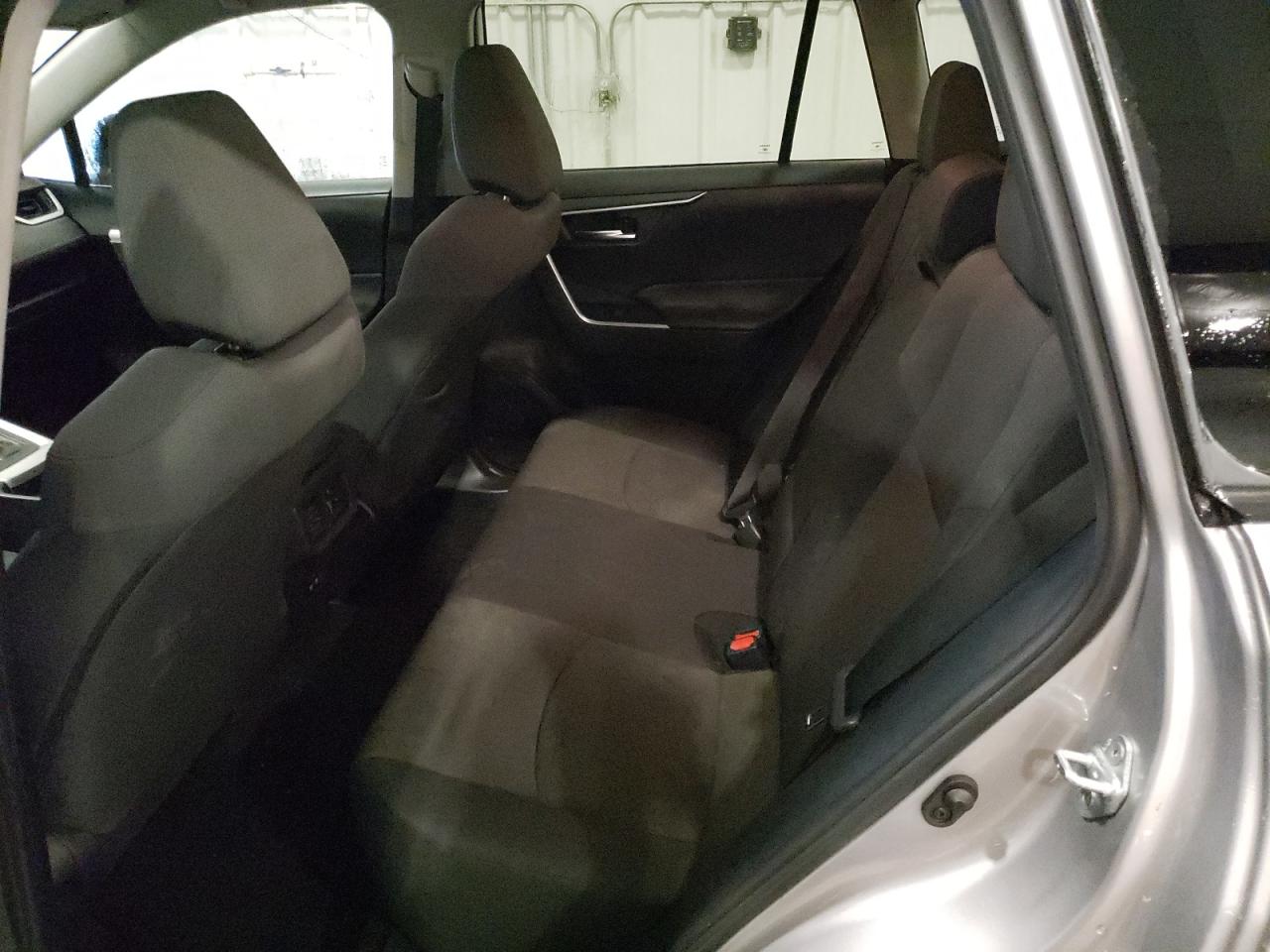 2019 Toyota RAV 4 - Image 11