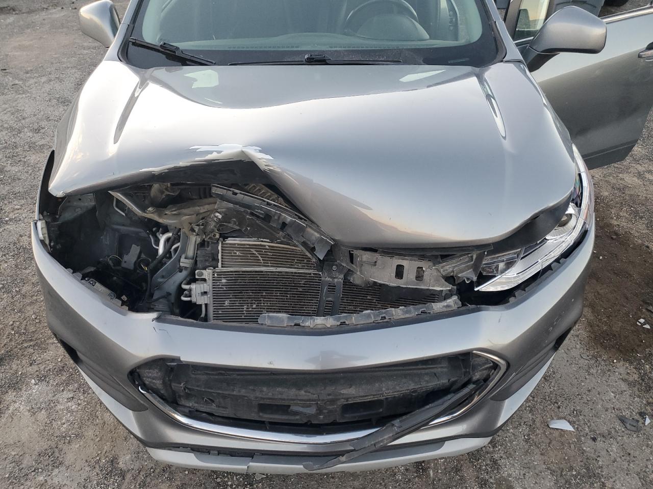 2019 Chevrolet Trax - Image 12