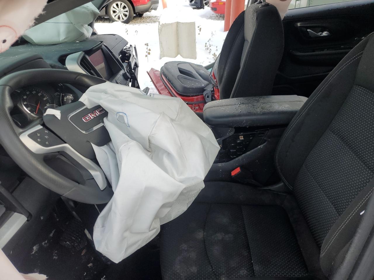 2022 GMC Terrain - Image 7