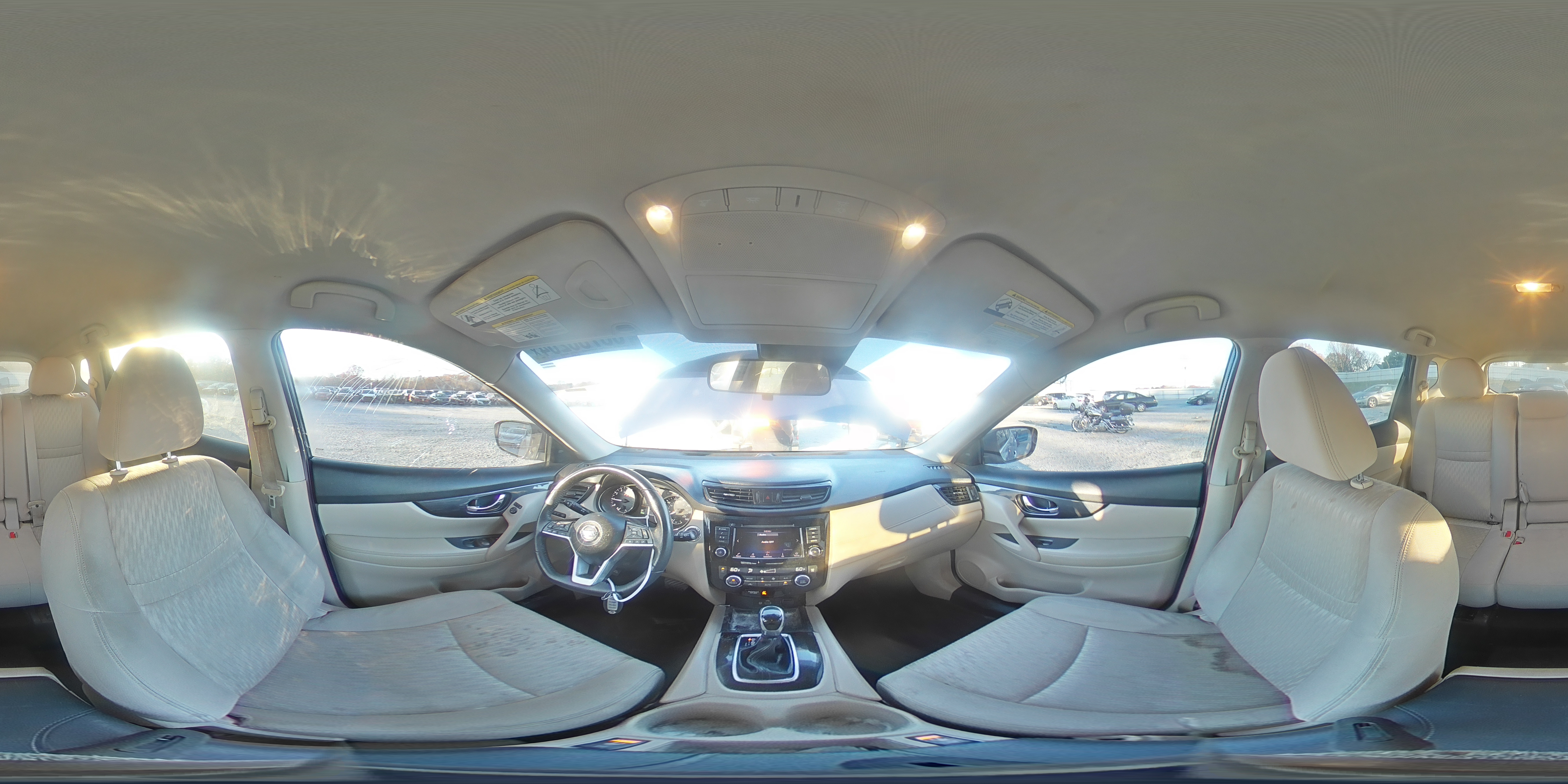 2019 Nissan Rogue - Image 13