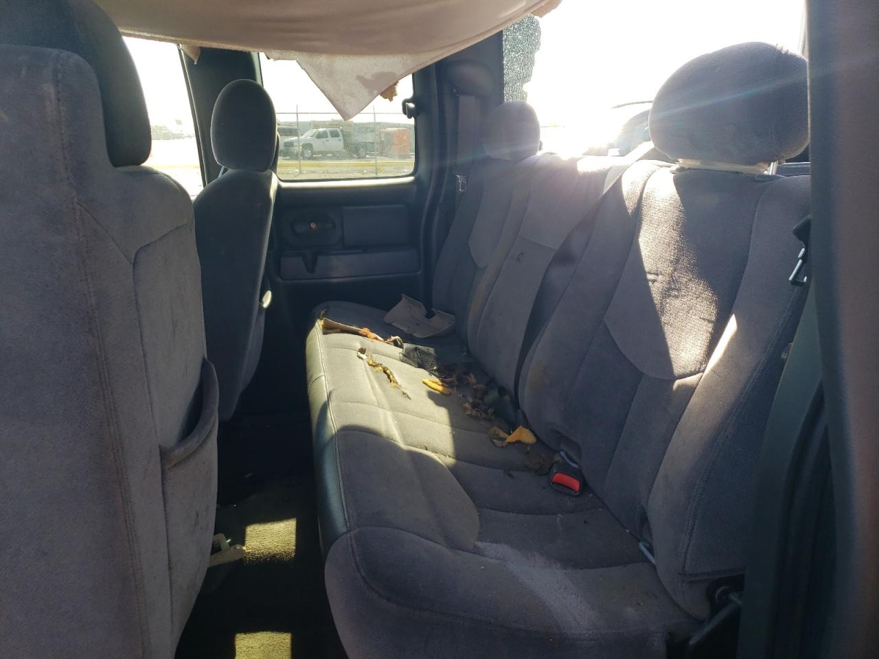 2006 GMC Sierra - Image 10