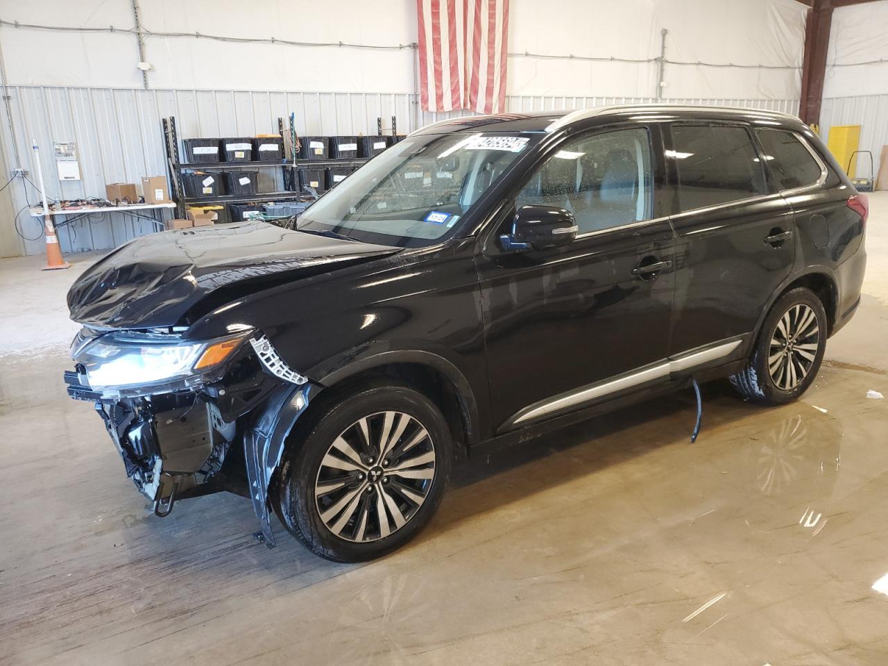2020 Mitsubishi Outlander - Image 1