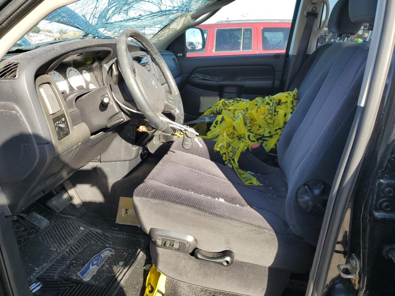 2004 Dodge RAM - Image 7