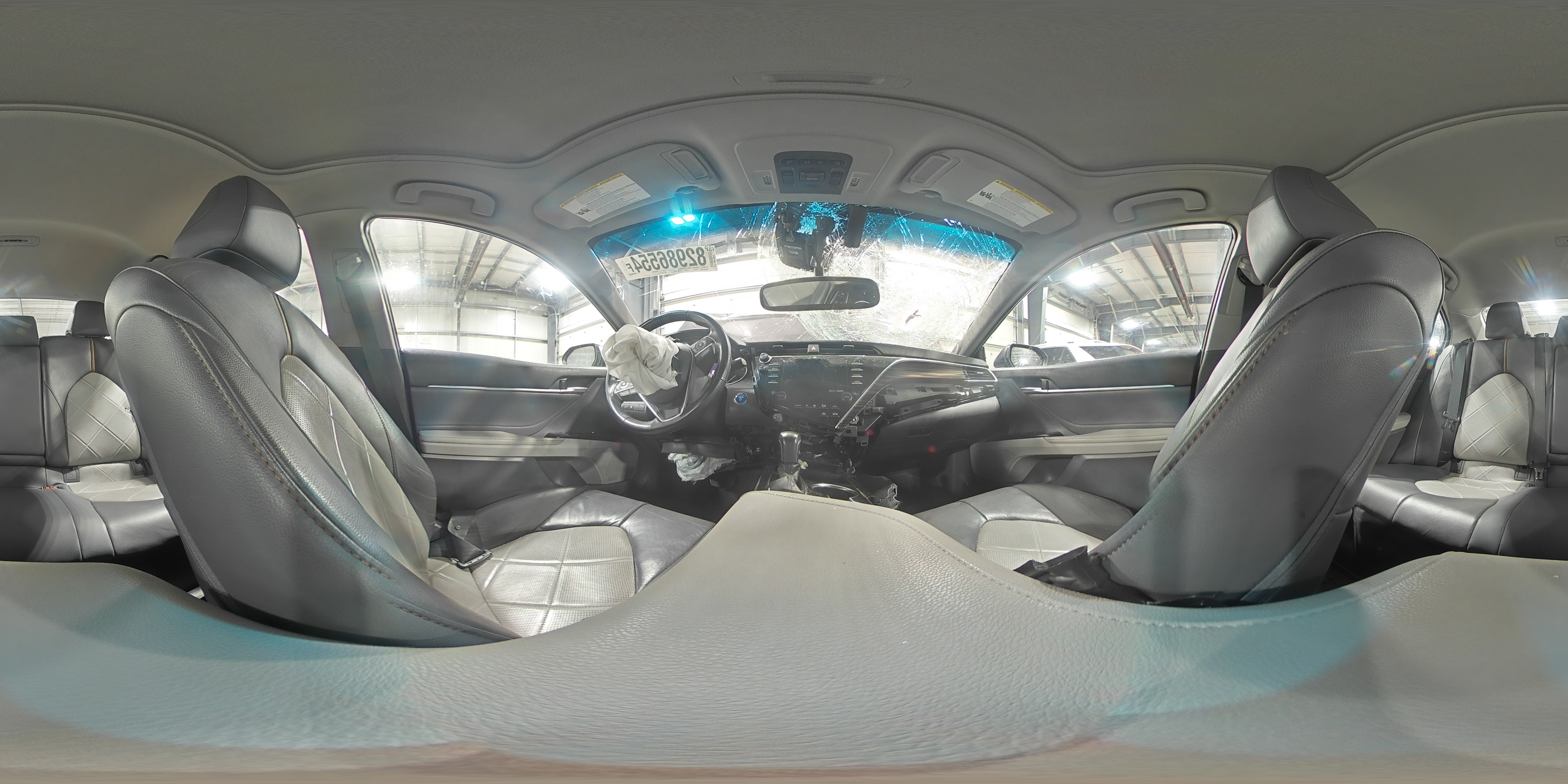 2018 Toyota Camry Hybrid VIN: 4T1B21HK6JU004221 Lot: 82986554