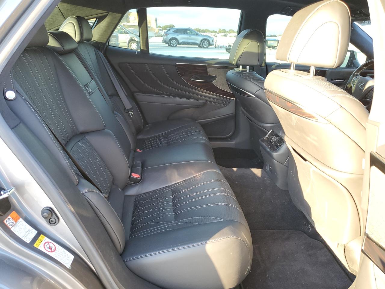 2018 Lexus LS - Image 10