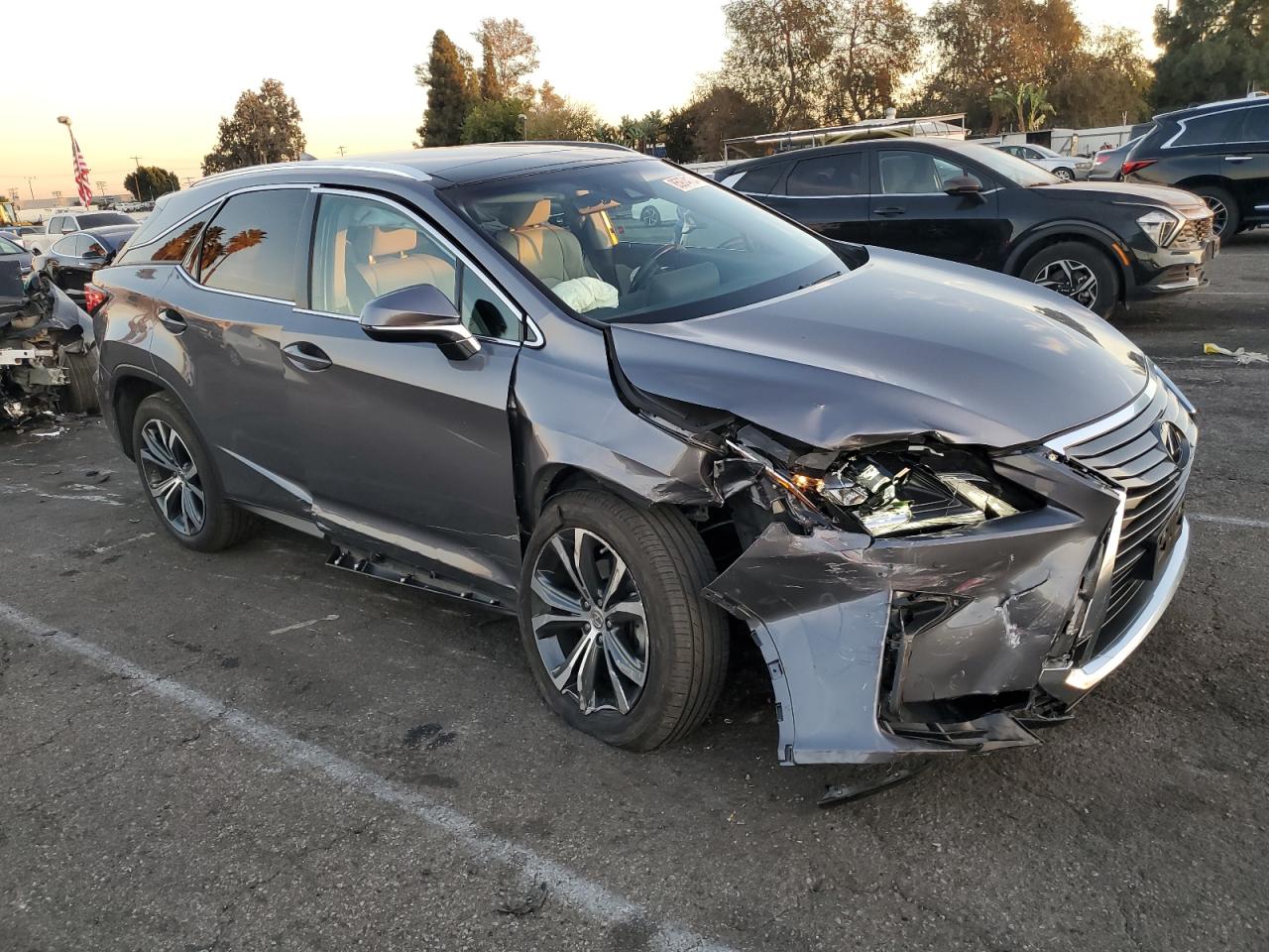 VIN 2T2ZZMCA9HC081179 2017 LEXUS RX350 no.4