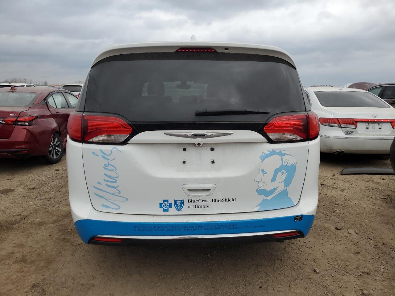 2020 Chrysler Pacifica Touring L VIN: 2C4RC1BG5LR106243 Lot: 82906684