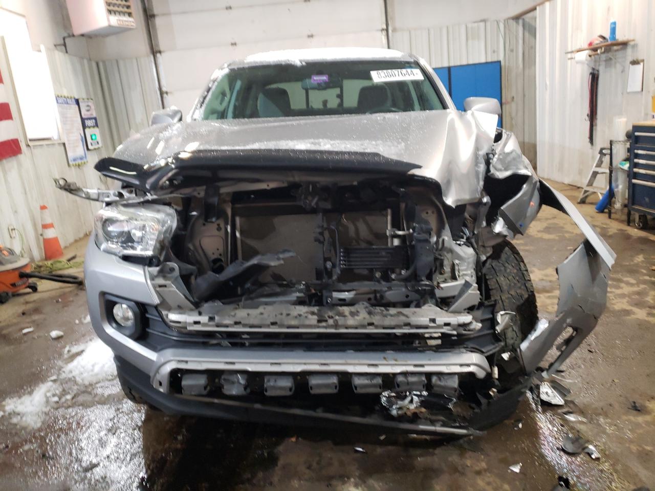 2016 Toyota Tacoma - Image 5