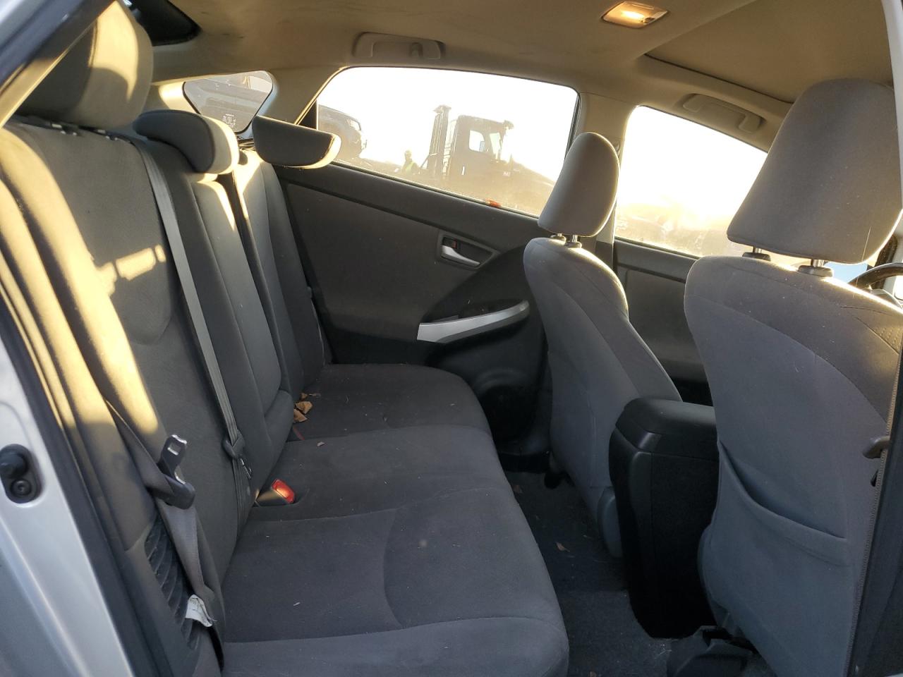 2012 Toyota Prius - Image 10