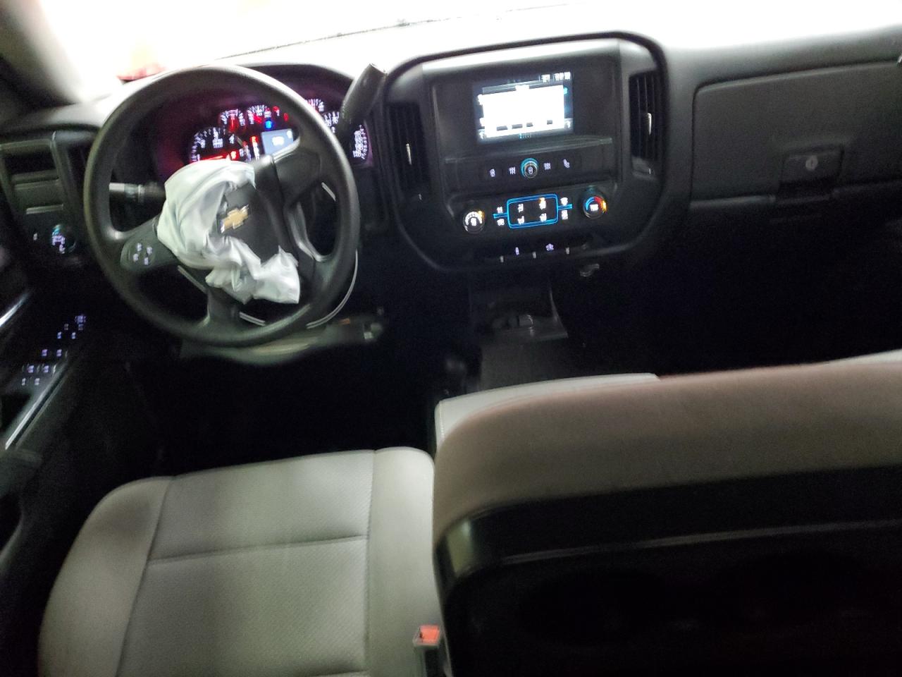 2016 Chevrolet Silverado - Image 8
